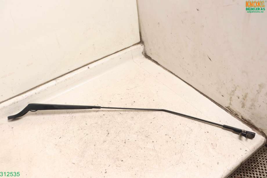 Viskerarmer frontrute til Peugeot 207, 2006-2012  (PEUGEOT|6429 AN)