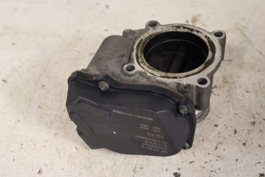 Spjeldhus til Audi A6 2011-2014 (Type IV, Fase 1) (C7) (C7) (AUDI|06F 133 062 AG|06F 133 062 Q|)