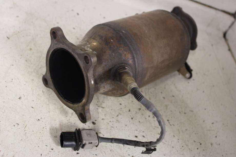 Katalysator til Audi A6 2011-2014 (Type IV, Fase 1) (C7) (C7) (AUDI|06H 145 703 S|06H 145 703 R|)
