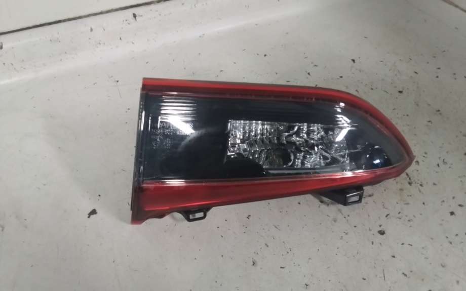 Baklykt høyre indre til Mazda 6 2013-2015 (Type III, Fase 1)  (MAZDA|GHK1513F0A|)