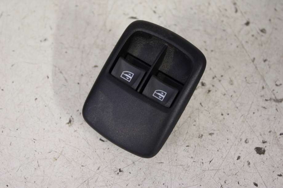 Bryter ruteheis til Smart Forfour 2015-->> (Type II) (W453) (W453) (SMART|A 453 905 84 01|)
