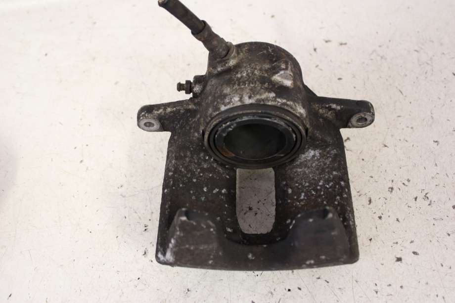 Bremsecaliper høyre foran til Mercedes C-Klasse 2007-2011 (Fase 1) (W204) (W204) (MERCEDES|A 204 421 22 81|)