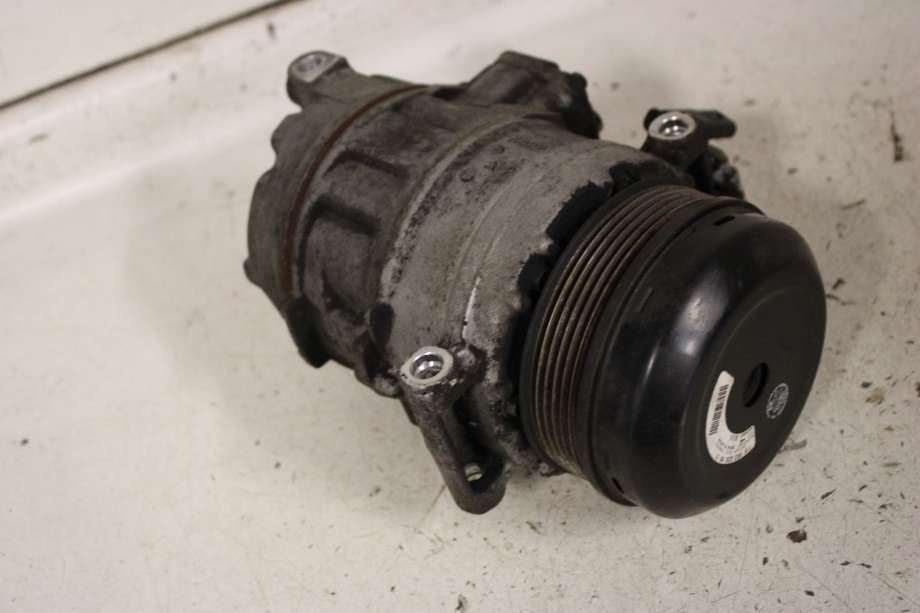 Aircondition kompressor til Mercedes Sprinter 2013-2018 (Fase 2) (906) (906) (MERCEDES|A 003 230 90 11|)