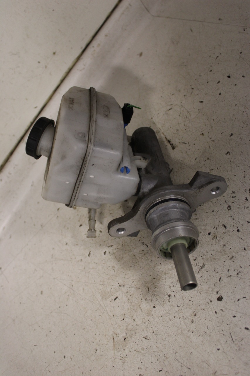 Bremsepumpe hoved til Mercedes Sprinter 2013-2018 (Fase 2) (906) (906) (MERCEDES|A 906 431 01 01|)