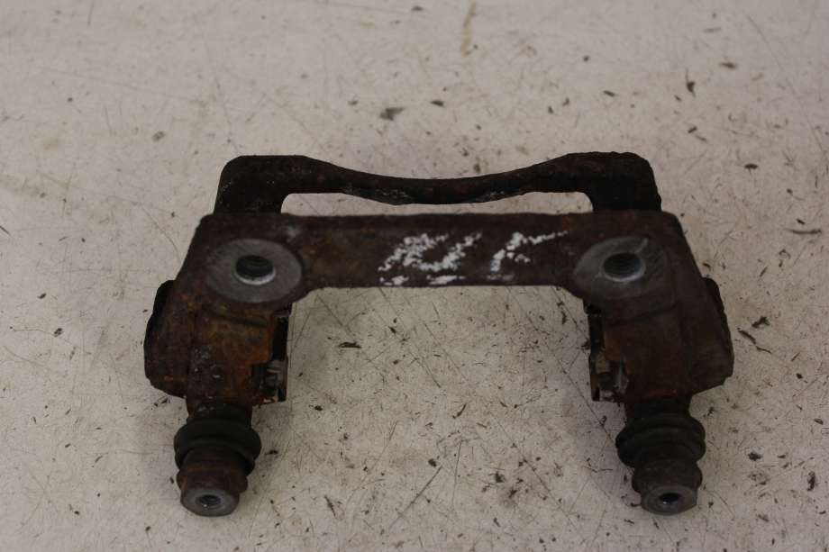 Bremsecaliper brakett til Mercedes A-Klasse, 2005-2012 (W169) (W169) (MERCEDES|A 169 420 12 15)