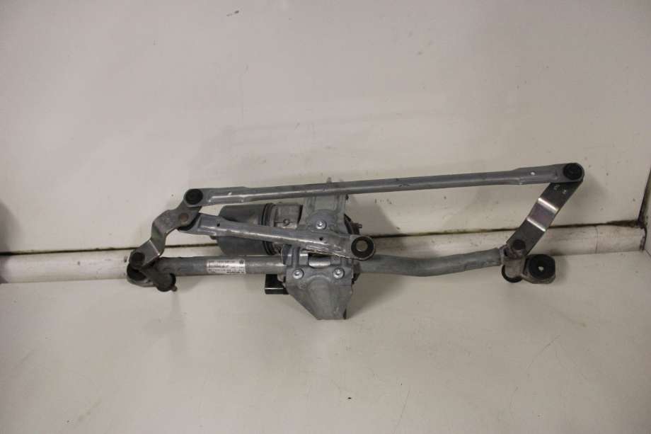 Viskermotor frontrute til VW Caddy 2015-2020 (Type III, Fase 3) (VOLKSWAGEN|2K1 955 023 H|2K1 955 023 J|)