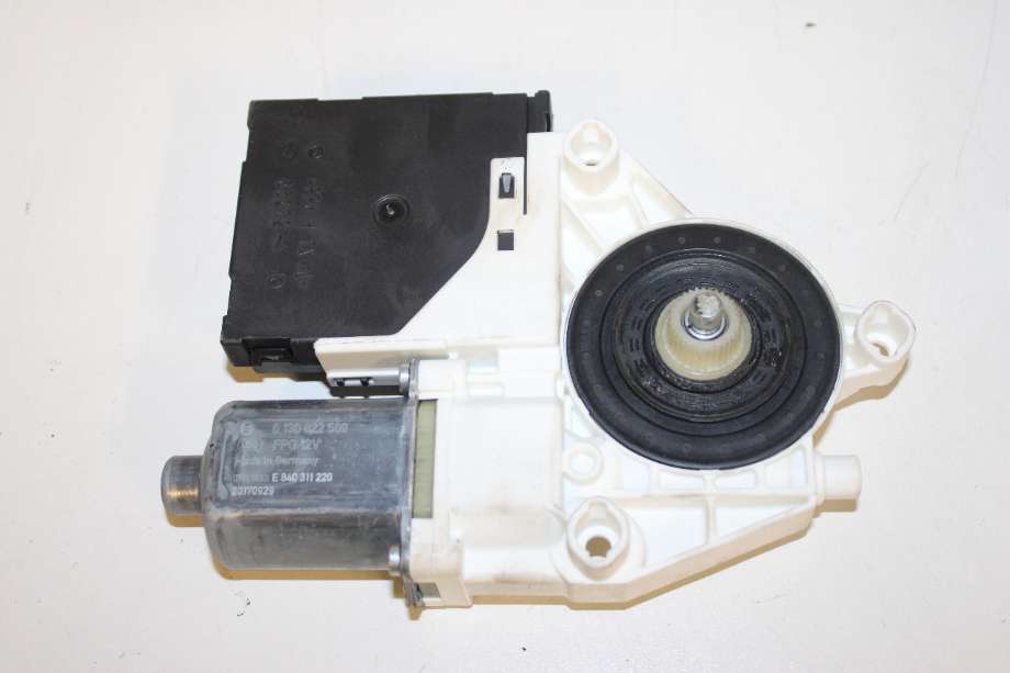 Ruteheis venstre foran til VW Caddy 2015-2020 (Type III, Fase 3) (VOLKSWAGEN|2K5 959 701 A|2K5 959 702 A|)