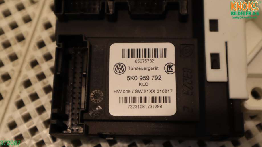 Ruteheis høyre foran til VW Caddy 2015-2020 (Type III, Fase 3)  (VOLKSWAGEN|2K5 959 702 A|2K5 959 701 A|)