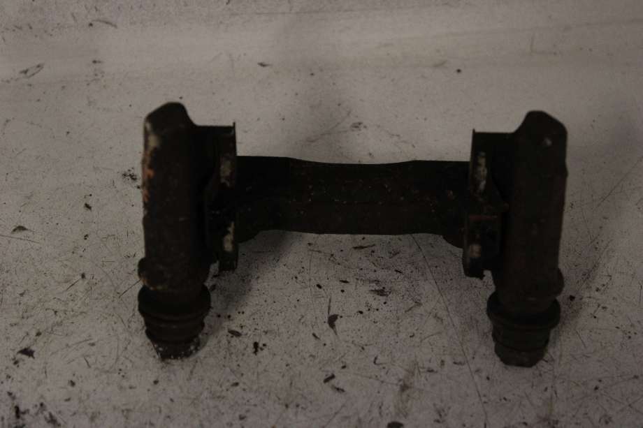 Bremsecaliper brakett til Peugeot 308 2007-2011 (Type I, Fase 1)  (PEUGEOT|4404 F9|)
