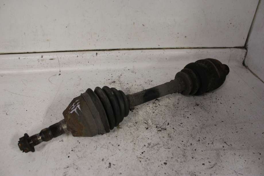 Drivaksel høyre foran til Opel Zafira B, 2005-2011  (OPEL|13214837)