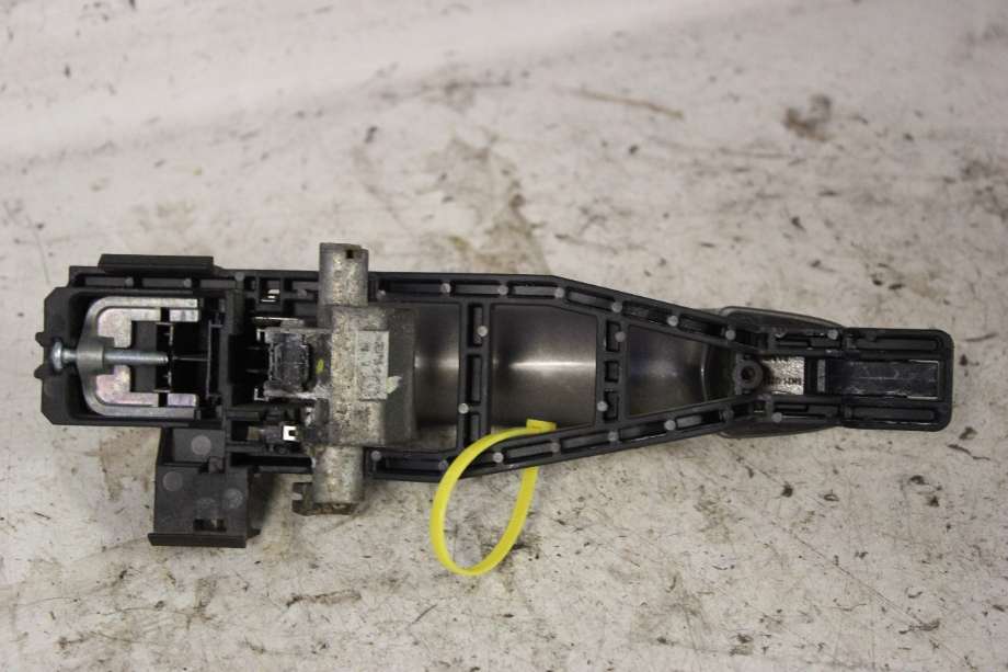 Dørhåndtak utv venstre bak til Ford S-Max 2010-2015 (Type I, Fase 2)  (FORD|1776958|1790346|)