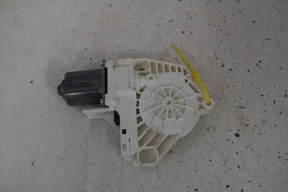 Ruteheis til Audi A4 2007-2014 (Type IV) (B8) (B8) (AUDI|8K0 839 461 C|)