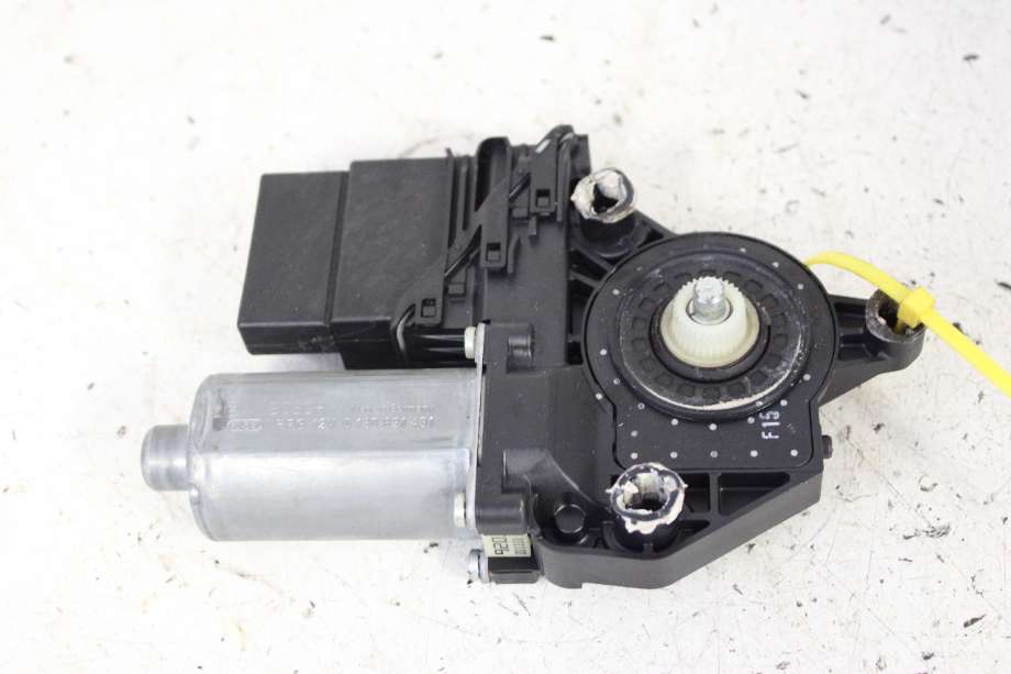 Ruteheis venstre bak til VW Golf, Plus/Cross 2009-2013 (Fase 2)  (VOLKSWAGEN|5K0 959 703 E|)