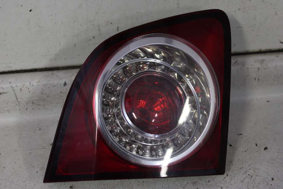 Baklykt venstre indre til VW Golf, Plus/Cross 2009-2013 (Fase 2) (VOLKSWAGEN|5M0 945 094 S|)
