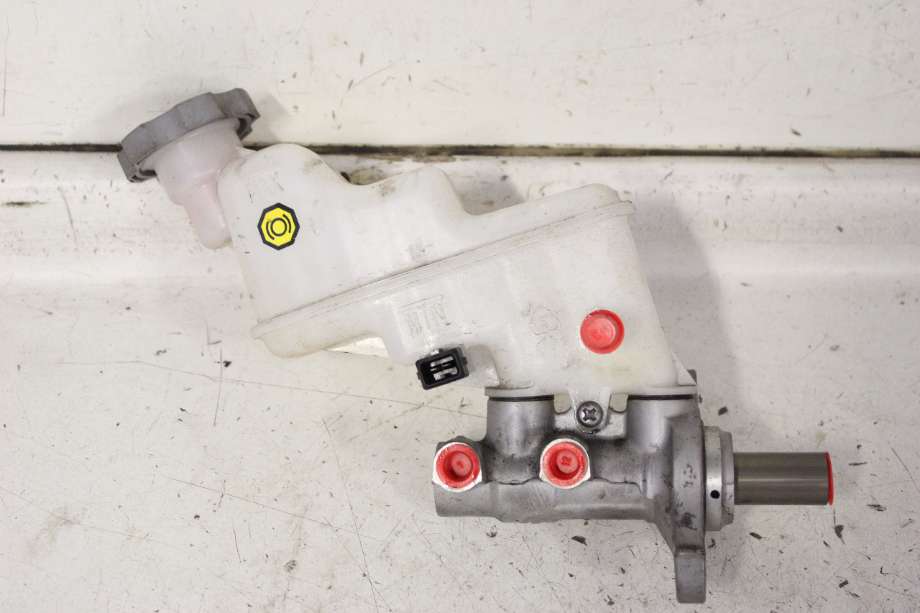 Bremsepumpe hoved til Kia Rio, 2011-2017 Type III  (KIA|585101W200)
