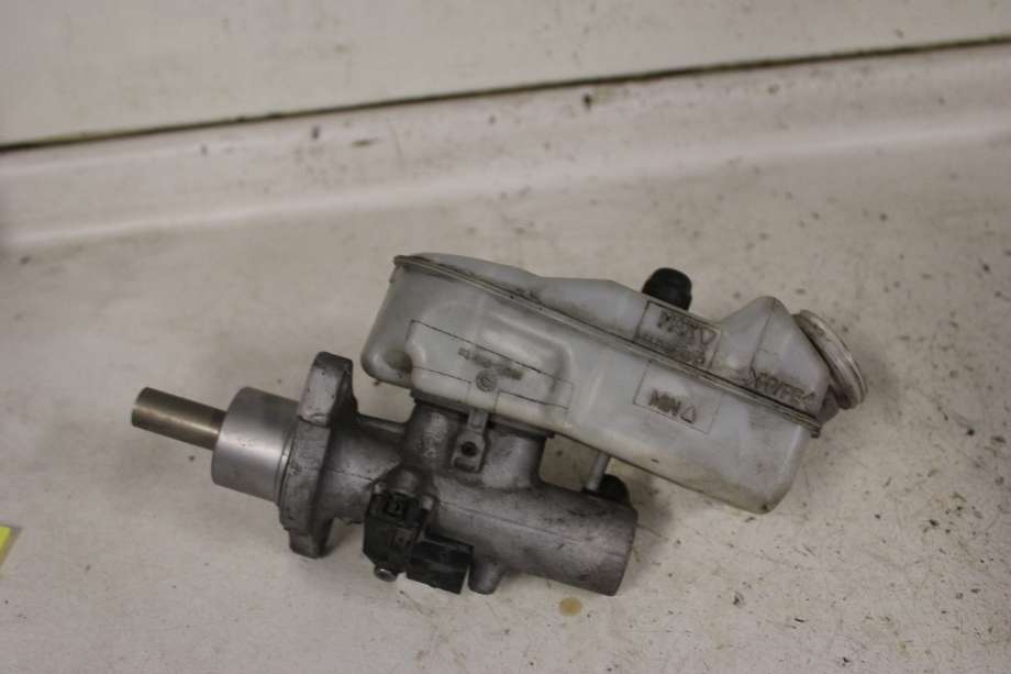 Bremsepumpe hoved til VW Transporter / Caravelle 2015-2019 (T6) (T6) (VOLKSWAGEN|7LA 611 019 REP|7E0 611 019 C|)