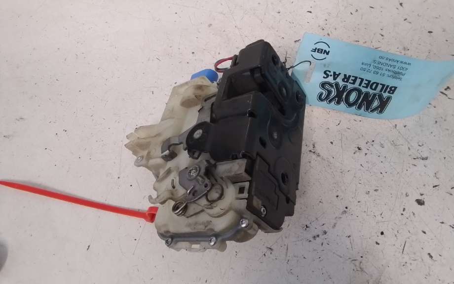 Låsekasse venstre til VW Transporter / Caravelle 2015-2019 (T6) (T6) (VOLKSWAGEN|7E1 837 015 B|)