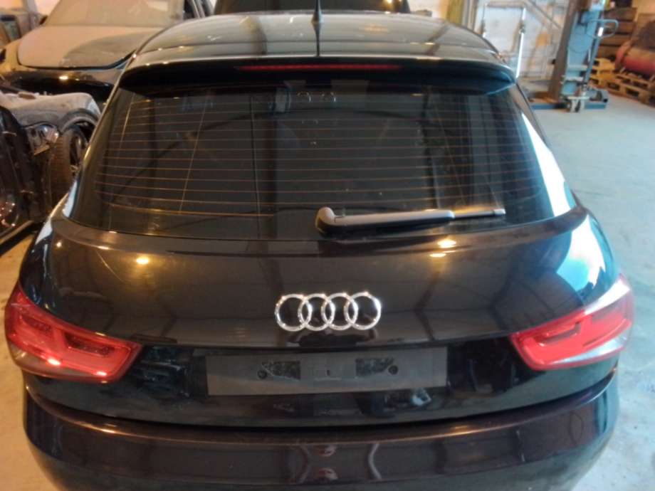 Bakluke combi til Audi A1 2010-2014 (Type I, Fase 1) (AUDI|8X4 827 023|)