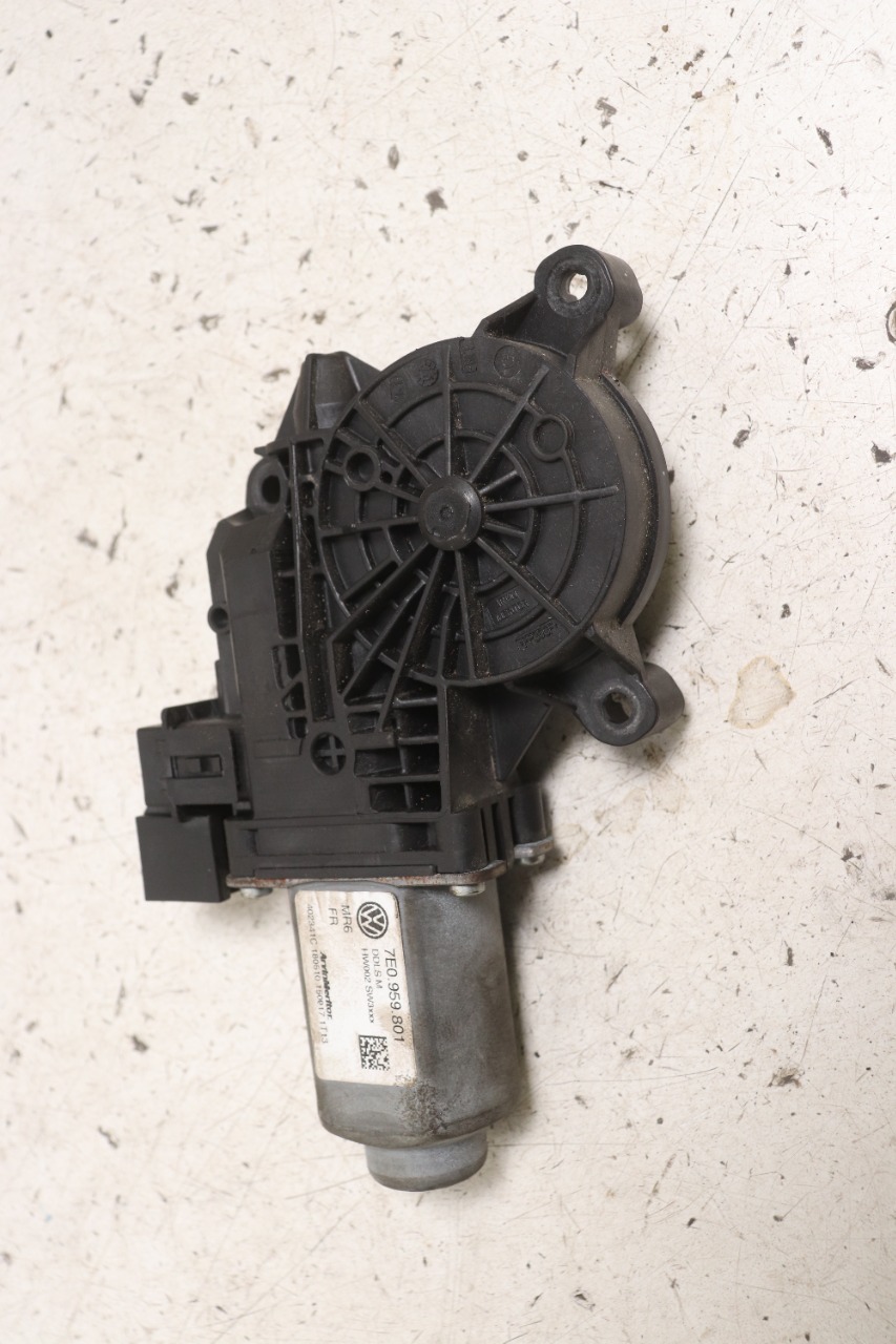 Ruteheis venstre til VW Transporter / Caravelle, 2009-2015 (Fase 2) (T5) (T5) (VOLKSWAGEN|7E0 959 801)