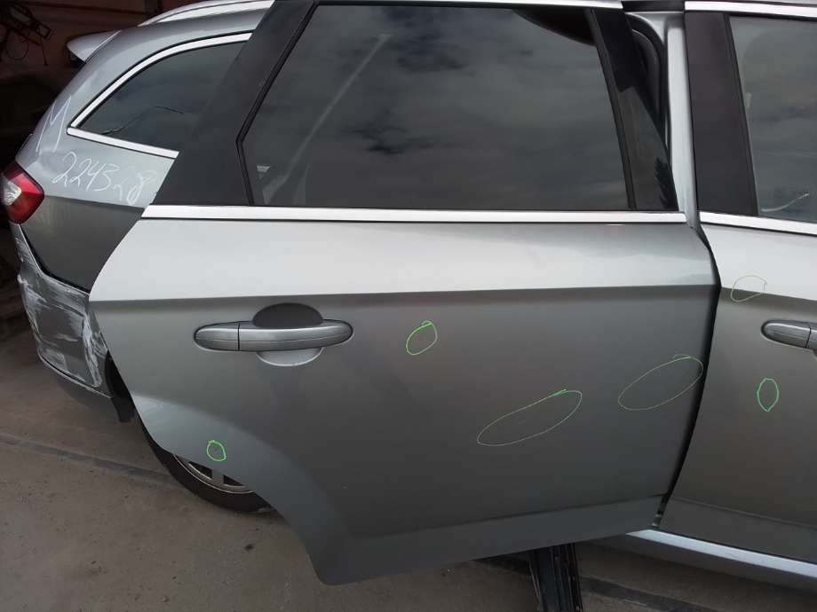 Dør høyre bak til Ford Mondeo 2011-2014 (Type IV, Fase 2) (FORD|1706118|)