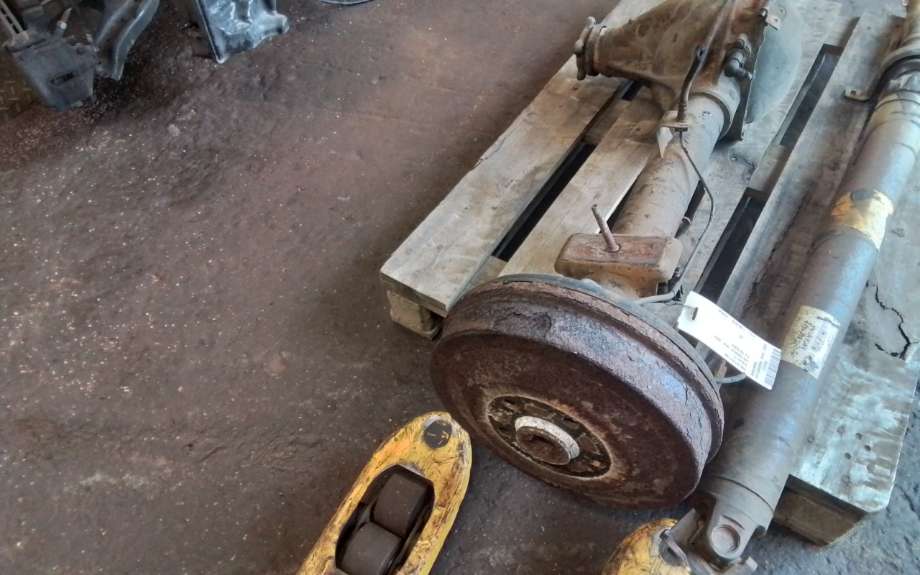 Bakaksel til VW Amarok 2010-2016 (Type I, Fase 1)  (VOLKSWAGEN|2H0 501 011 AN|)