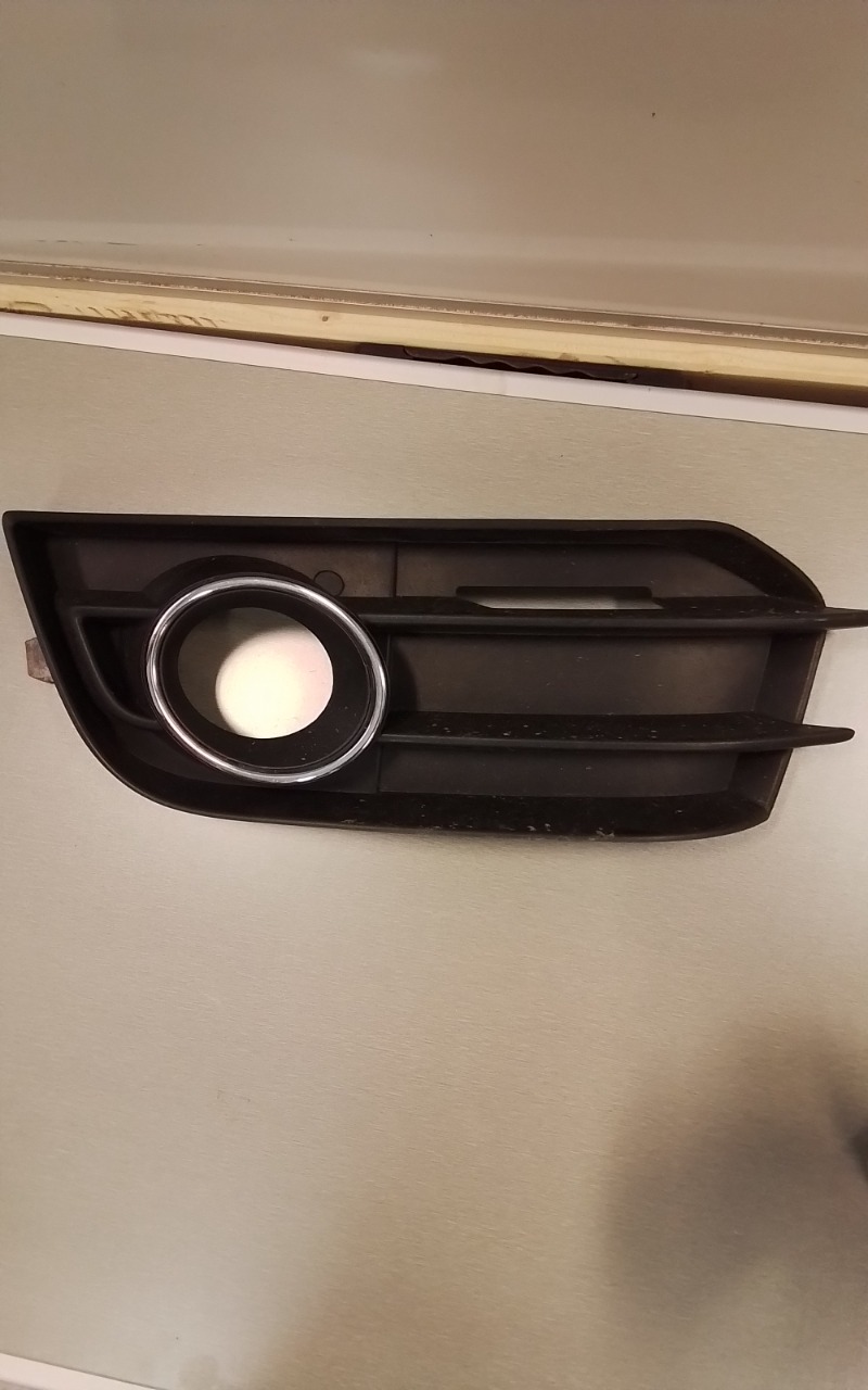 Frontlyktehus til Audi A1 2010-2014 (Type I, Fase 1) (AUDI|8X0 807 681 A|)
