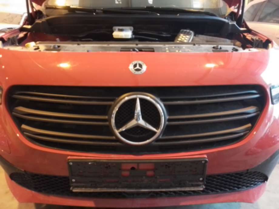 Grill til Mercedes Citan, 2021-->> (W420) (W420) (MERCEDES|A 420 503 00 00)