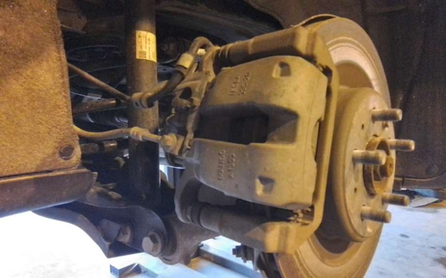 Bremsecaliper brakett til Tesla Model Y, 2021-2024 (Type I)  (TESLA|)