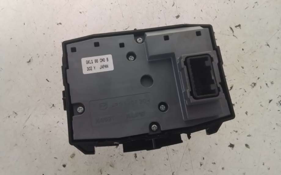 Bilstereo diverse til Mazda 6 2013-2015 (Type III, Fase 1)  (MAZDA|GKL166CMOB|)