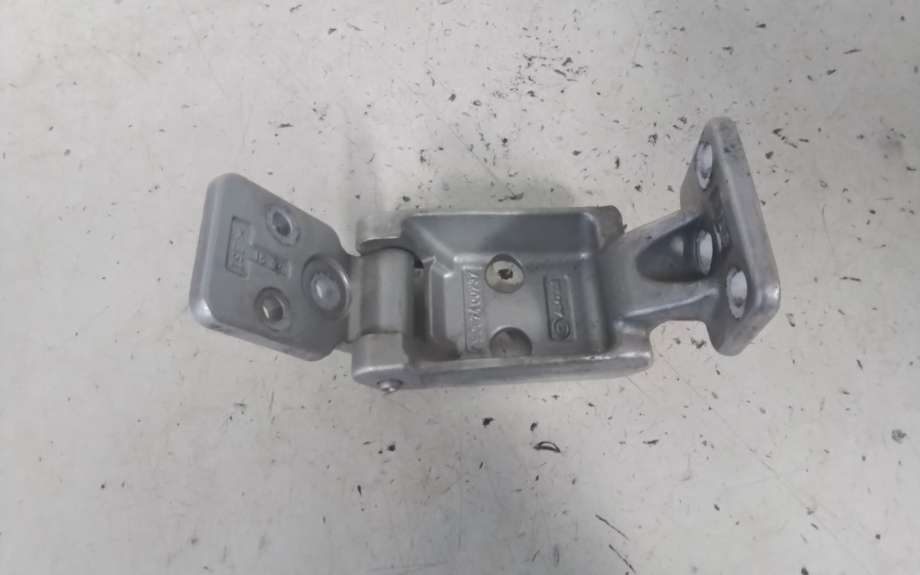 Hengsler til Mercedes Sprinter 2013-2018 (Fase 2) (906) (906) (MERCEDES|A 906 740 07 37|)