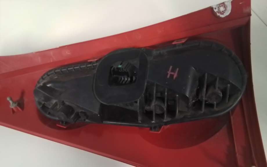 Baklykt høyre til Peugeot 107 2006-2014  (PEUGEOT|6351 X6|)