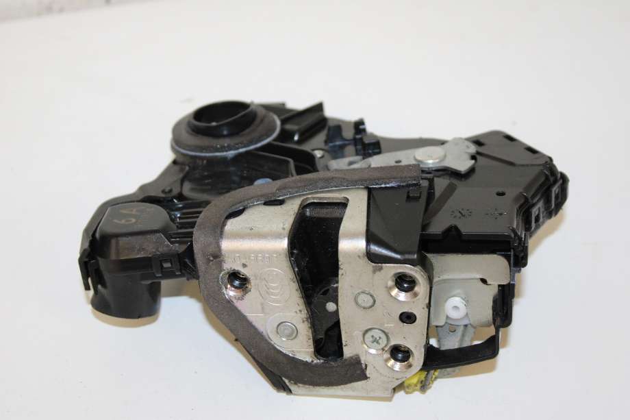 Låsekasse høyre foran til Toyota RAV4 2009-2013 (Type III, Fase 2)  (TOYOTA|6903042221|6904042241|)