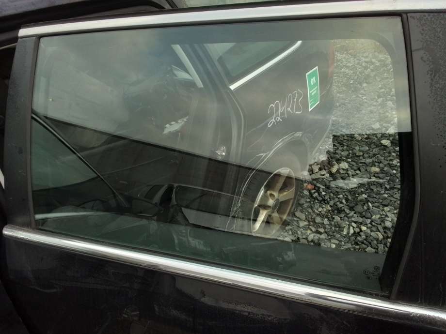 Siderute venstre bak til VW Passat 2011-2015 (B7) (B7) (VOLKSWAGEN|3AF 845 297 AD|)