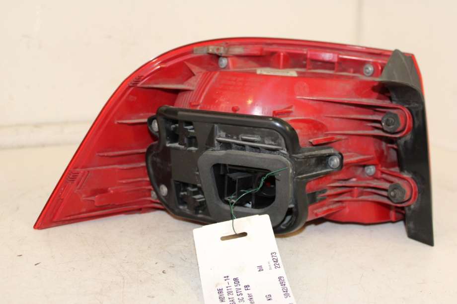 Baklykt høyre til VW Passat 2011-2015 (B7) (B7) (VOLKSWAGEN|3AF 945 096 E|)