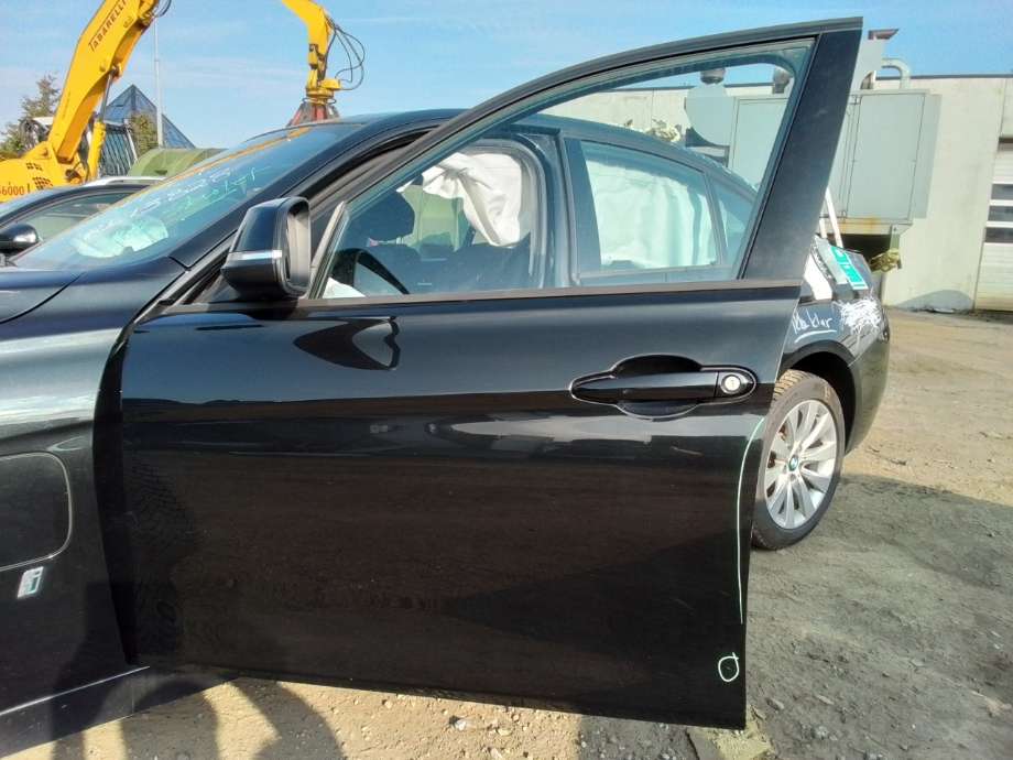 Dør venstre foran til BMW 3-Serie 2012-2018 (F30/F31/F34) (F30/F31/F34) (BMW|41 00 7 298 565|)