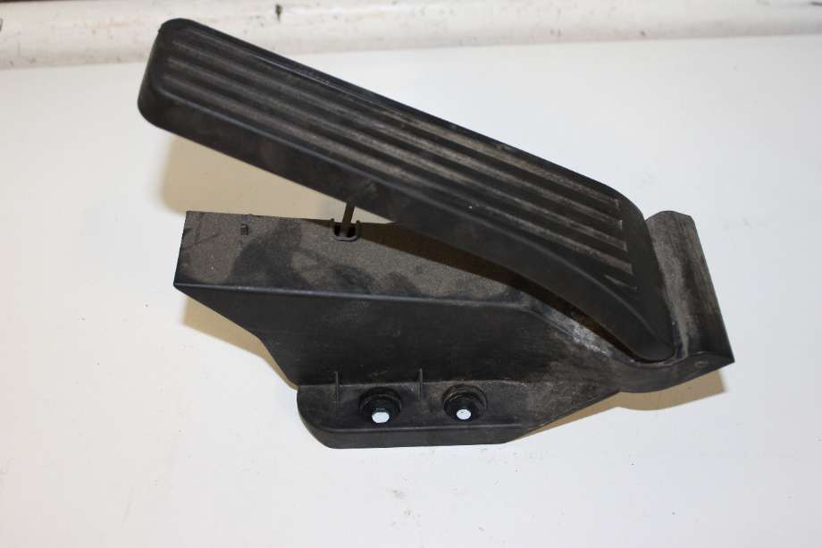 Pedal gass til Mercedes E-Klasse 2009-2013 (Fase 1) (W212) (W212) (MERCEDES|A 204 300 00 04|)