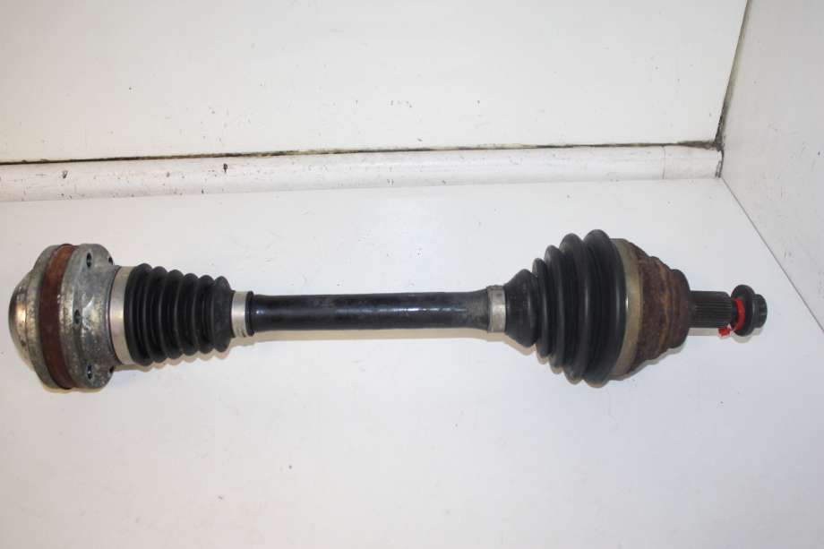 Drivaksel venstre foran til VW Golf, Plus/Cross 2009-2013 (Fase 2)  (VOLKSWAGEN|1K0 407 271 PF|1K0 407 271 LF|)