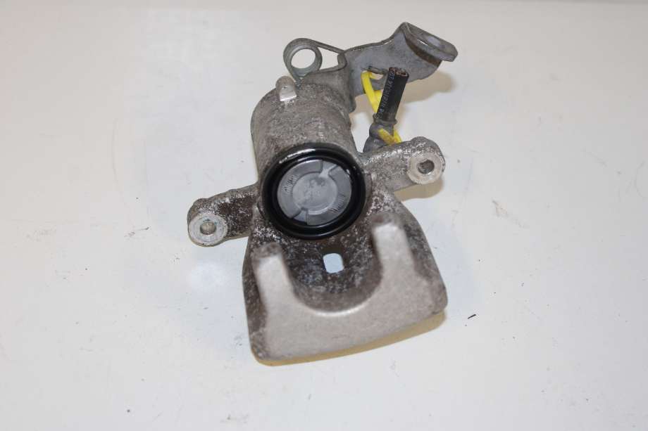 Bremsecaliper venstre bak til Opel Combo E 2019-->> (OPEL||9819337680)