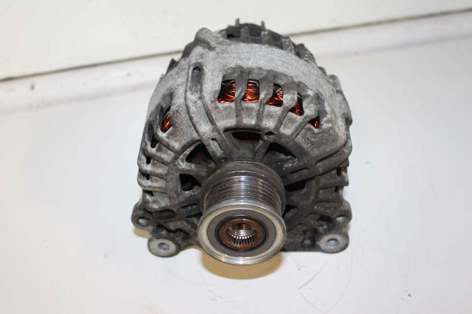 Dynamo til VW Caddy 2015-2020 (Type III, Fase 3)  (VOLKSWAGEN|04L 903 024 S|)