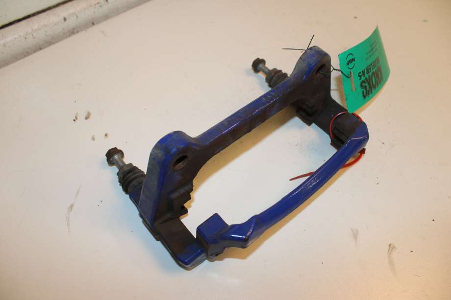 Bremsecaliper brakett til VW Passat 2015-2019 (Fase 1) (B8) (B8) (VOLKSWAGEN|5G0 615 125 B|)