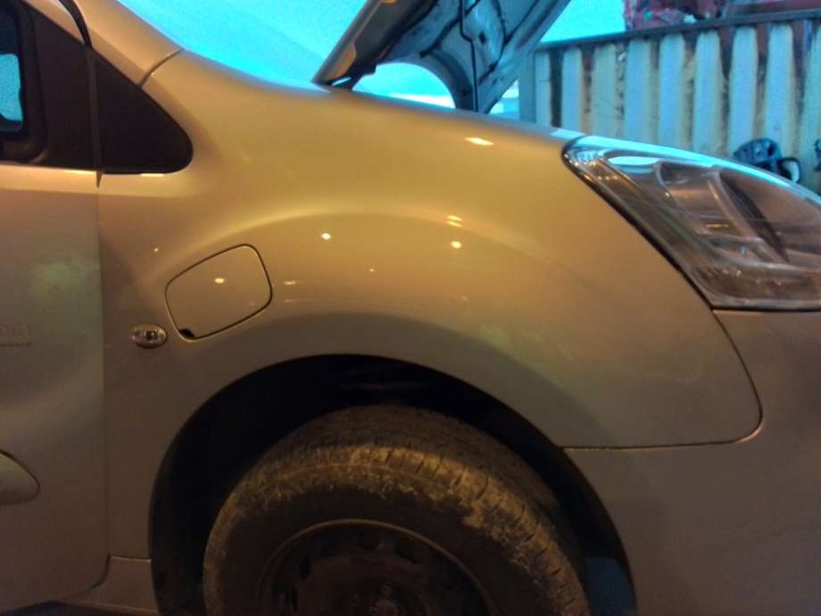 Skjerm høyre foran til Citroën Berlingo 2015-2019 (Type II, Fase 2) (CITROEN|98 026 849 80|16 897 892 80|)
