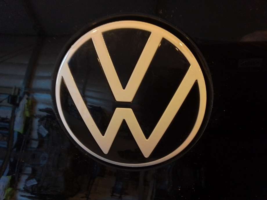 Bakluke/bakdør håndtak til VW ID.3 2020-->> (VOLKSWAGEN|10A 827 469 AH|)
