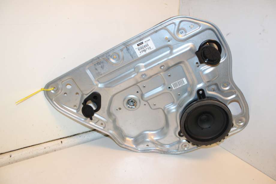 Ruteheis til Volvo V50 2007-2012 (Fase 2) (VOLVO|8679082 LH|)