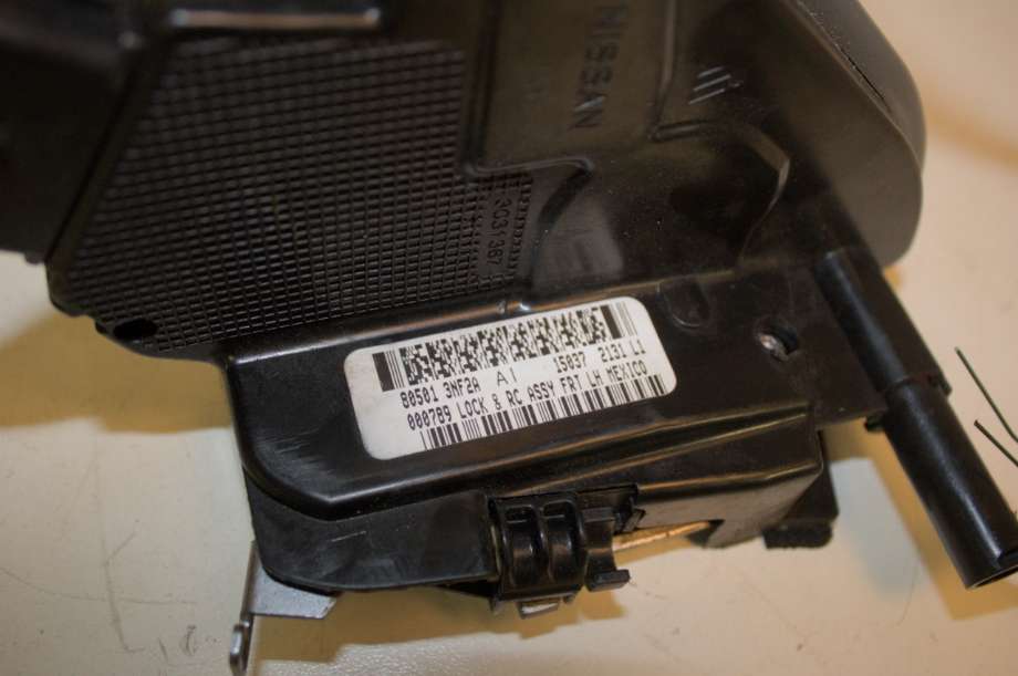 Låsekasse venstre foran til Nissan Leaf 2011-2017 (Type I) (NISSAN|805013NF2A|)