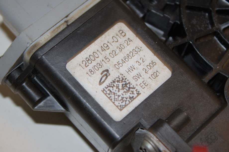 Ruteheis venstre foran til Renault Zoe 2013-2019 (Fase 1)  (RENAULT|12800149101B|)