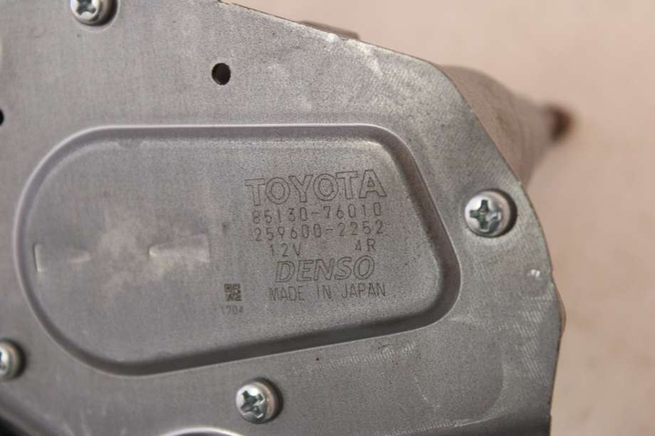 Viskermotor bakrute til Lexus CT 2010-2020 (LEXUS|8513076010|)