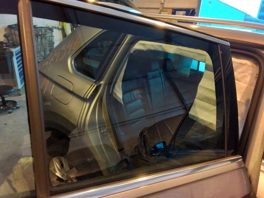 Siderute høyre bak til VW Tiguan, 2016-2020 (Type II, Fase 1)  (VOLKSWAGEN|5NA 845 025 A)
