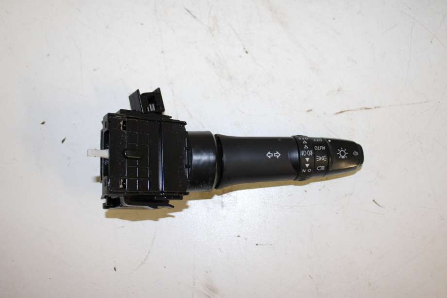 Bryter blink til Mitsubishi Outlander 2012-2015 (Type III, Fase 1) (MITSUBISHI|8614A130|)