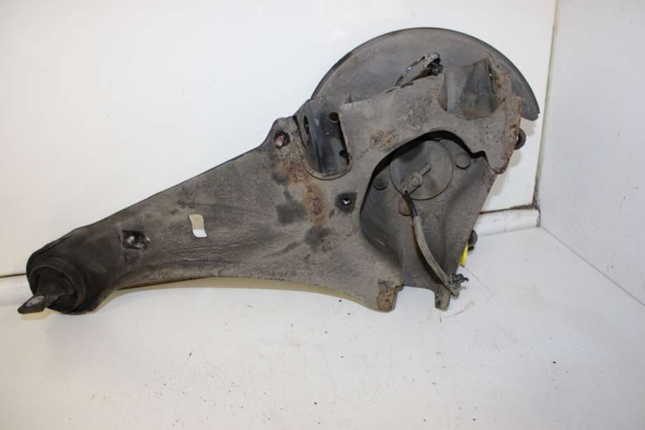 Hjulspindel venstre bak til Mitsubishi Outlander 2012-2015 (Type III, Fase 1)  (MITSUBISHI|4125A079|)
