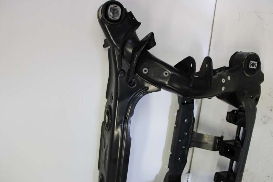 Travers bak til BMW i4 2021-->> (G26) (G26) (BMW|33 30 7 916 221|)